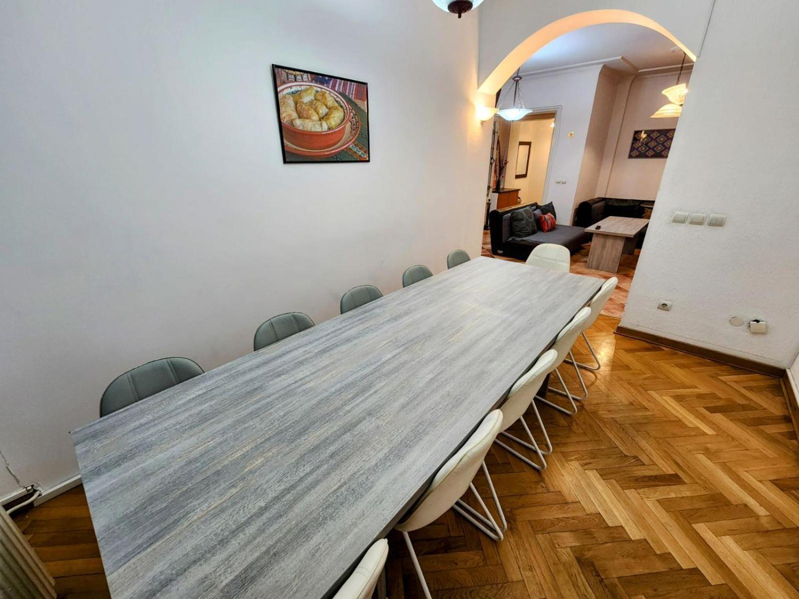 Authentic Belgrade Centre Apartments For Large Groups, Republic Square - Up To 47 People In 5 Apartments Oda fotoğraf