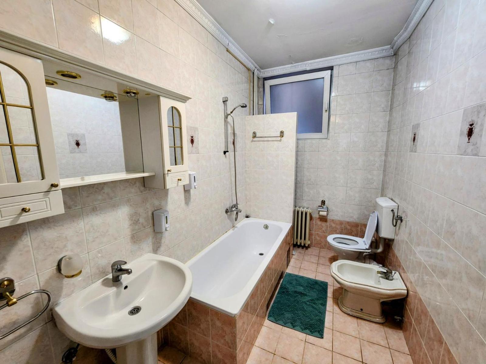 Authentic Belgrade Centre Apartments For Large Groups, Republic Square - Up To 47 People In 5 Apartments Oda fotoğraf