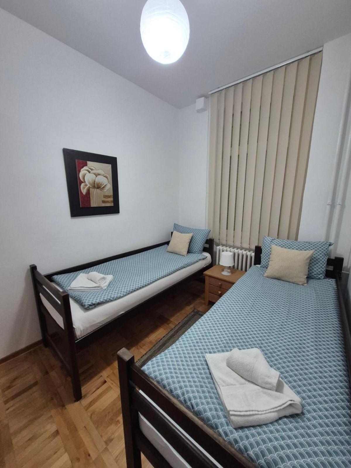 Authentic Belgrade Centre Apartments For Large Groups, Republic Square - Up To 47 People In 5 Apartments Oda fotoğraf