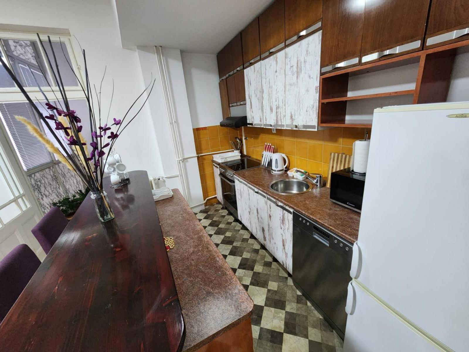 Authentic Belgrade Centre Apartments For Large Groups, Republic Square - Up To 47 People In 5 Apartments Oda fotoğraf