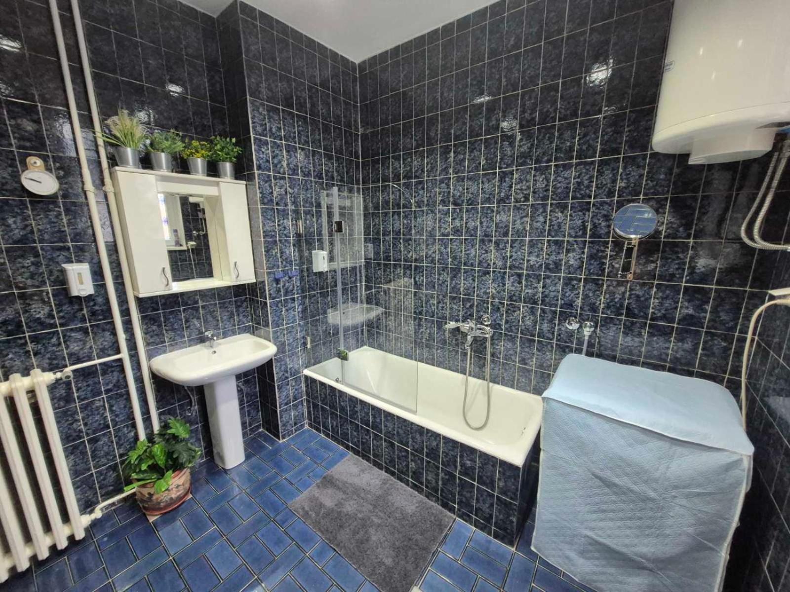 Authentic Belgrade Centre Apartments For Large Groups, Republic Square - Up To 47 People In 5 Apartments Oda fotoğraf